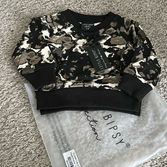 NWT! Little Bipsy pocket calico pullover - Picture 2 of 4